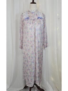 Vintage Rose Cottage Night Gown size 10